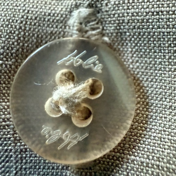 Hobie Short Sleeve Button Shirt Tan Rayon Blend Size S – Small flaw - Picture 5 of 13